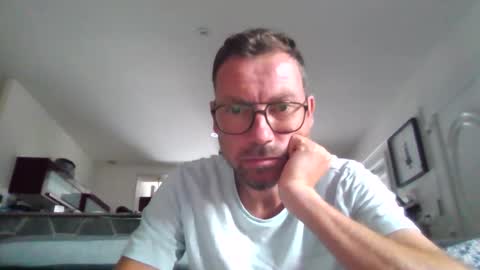 Snapshot of pchittt chatting on June 2, 1:46 pm pchittt online show from June 2, 1:46 pm