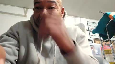 Phenomenal online show from April 29, 1:37 pm