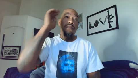 Snapshot of pcuddy3 chatting on July 17, 10:22 am Phenomenal online show from July 17, 10:22 am