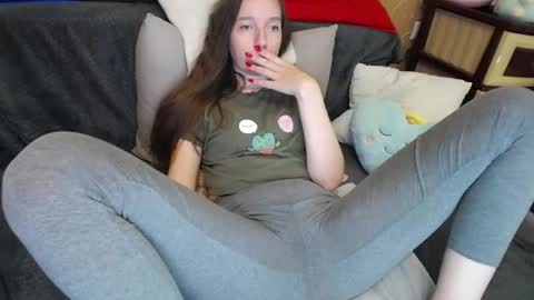 Snapshot of peaceduke chatting on May 7, 2:11 pm FOUNTAIN SQUIRT online show from May 7, 2:11 pm