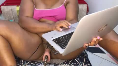 Snapshot of peacelady chatting on September 23, 7:33 am peacelady online show from September 23, 7:33 am