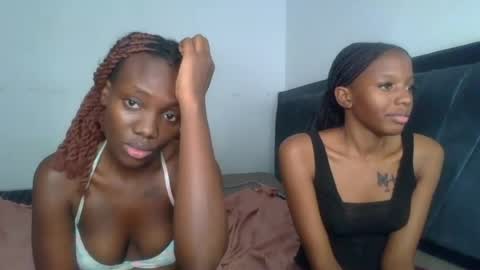 peach_ebonny online show from June 17, 9:45 am