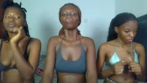 peach_ebonny online show from June 25, 5:34 am