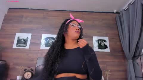 Snapshot of peachbrii chatting on July 27, 12:45 pm Briana online show from July 27, 12:45 pm