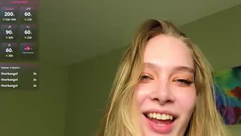 Snapshot of peachcreamcouple chatting on October 6, 10:07 pm Lexy Peach online show from October 6, 10:07 pm