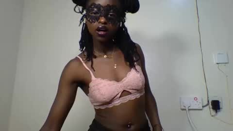 peachy_ebony online show from November 8, 1:28 am