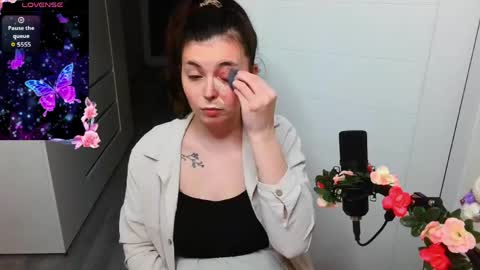 Snapshot of peachybabe__ chatting on April 4, 6:38 pm Peachy online show from April 4, 6:38 pm