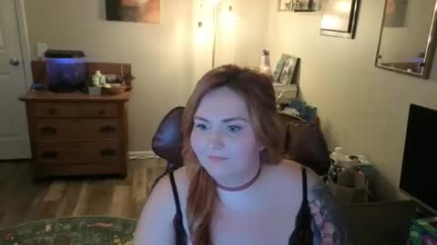 Snapshot of peachyheat98 chatting on June 6, 1:54 am Peachyheat98 online show from June 6, 1:54 am