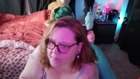 Peachy Nessa online show from March 19, 11:09 pm