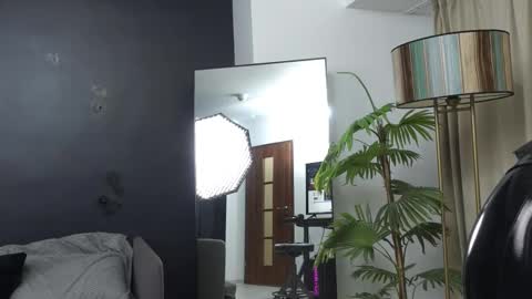 Snapshot of peachypixiee chatting on October 27, 7:01 am PeachyPixiee online show from October 27, 7:01 am