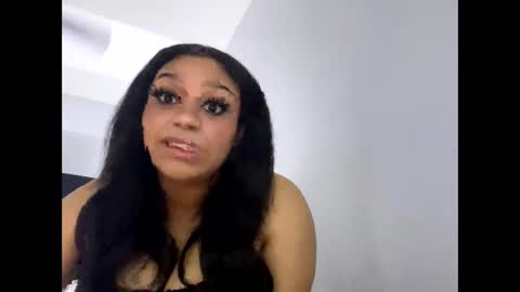 Snapshot of peachyprincess22 chatting on October 15, 5:57 pm peachyprincess22 online show from October 15, 5:57 pm