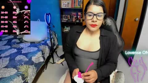 Tangerine Penaut online show from October 15, 11:27 pm