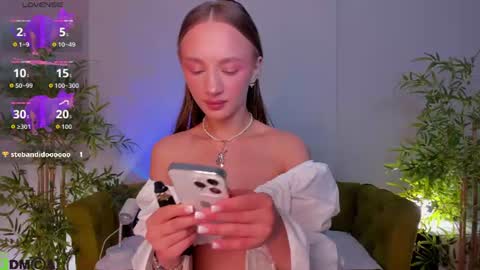 Sex Leah online show from June 11, 1:05 am