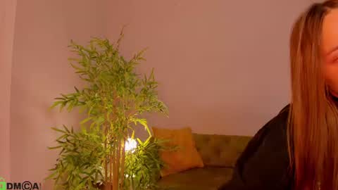 Sex Leah online show from June 22, 1:07 am
