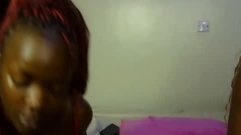 vel online show from February 1, 6:17 pm