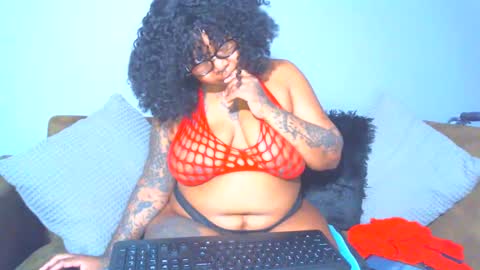 Pearl online show from February 2, 1:55 am