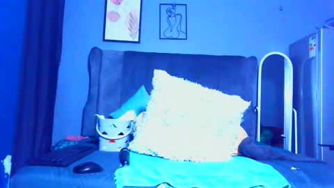 Pearl online show from February 4, 6:47 pm