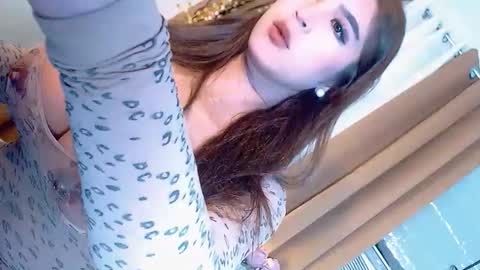 pearldenis online show from March 9, 12:20 pm