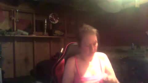 Pearl May online show from March 26, 5:40 pm