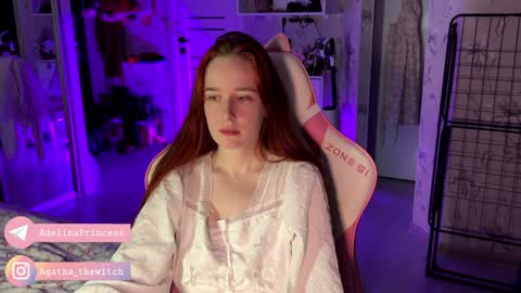 Snapshot of pearlprincess_ chatting on February 7, 3:23 am Adelina online show from February 7, 3:23 am