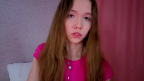 Snapshot of pearly_peach_ chatting on May 3, 4:13 pm pearly_peach_ online show from May 3, 4:13 pm