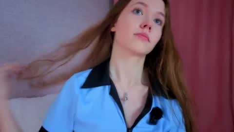 Snapshot of pearly_peach_ chatting on May 4, 6:04 pm pearly_peach_ online show from May 4, 6:04 pm