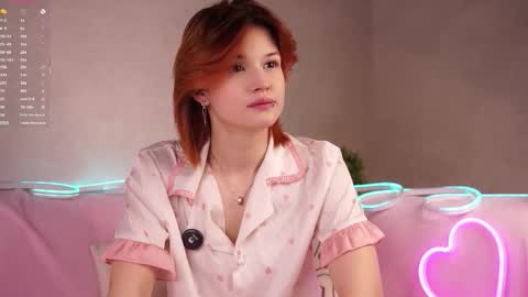 Lily online show from October 7, 1:25 am