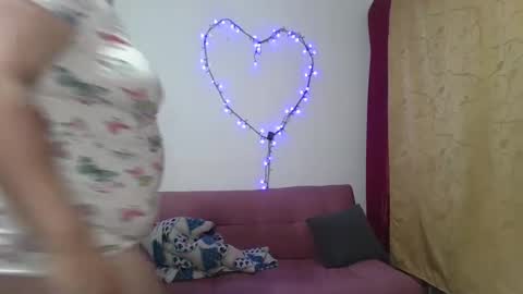 pecadodulce online show from December 19, 3:51 am