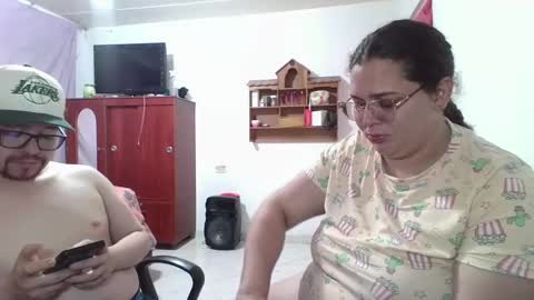 pecadodulce online show from February 13, 1:50 am