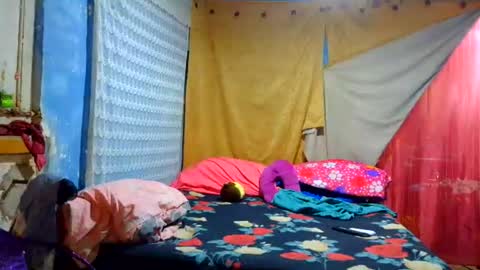 pecadodulce online show from June 25, 3:38 pm