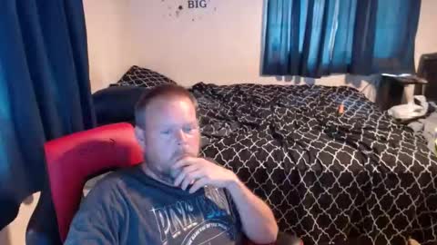 pecker40 online show from September 15, 7:25 pm