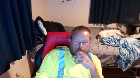 Snapshot of pecker40 chatting on September 24, 2:26 am pecker40 online show from September 24, 2:26 am