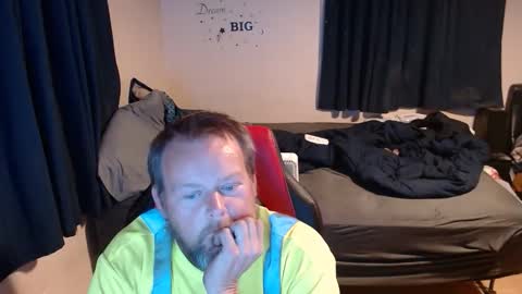 Snapshot of pecker40 chatting on November 27, 2:24 am pecker40 online show from November 27, 2:24 am