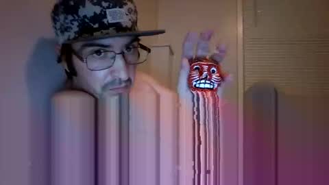 Snapshot of pedro3xxx chatting on January 14, 4:40 am pedro3xxx online show from January 14, 4:40 am