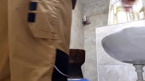 Snapshot of pedro892750 chatting on January 16, 8:22 am pedro892750 online show from January 16, 8:22 am