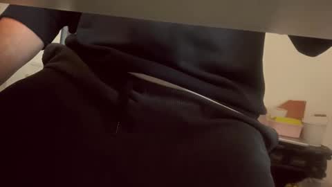 Snapshot of pedroserrano2000 chatting on February 6, 7:34 am PedrOO OO online show from February 6, 7:34 am