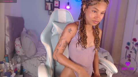 peggy-funn online show from December 27, 1:22 am