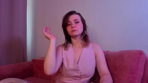 peggyfarro online show from September 10, 8:14 am