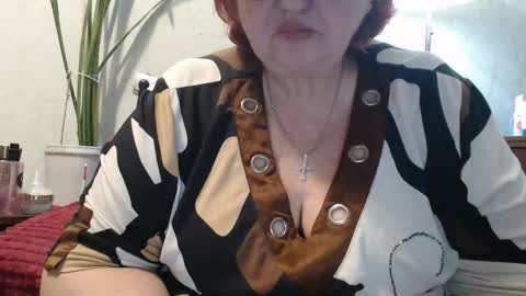 Snapshot of peggysoft chatting on April 17, 5:16 pm PeggySoft online show from April 17, 5:16 pm