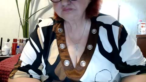 Snapshot of peggysoft chatting on June 19, 6:12 pm PeggySoft online show from June 19, 6:12 pm