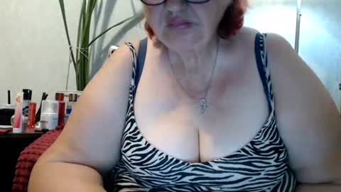 Snapshot of peggysoft chatting on June 25, 11:09 pm PeggySoft online show from June 25, 11:09 pm