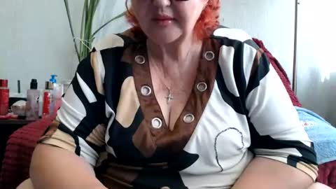 Snapshot of peggysoft chatting on July 11, 4:37 am PeggySoft online show from July 11, 4:37 am