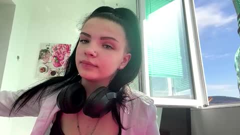 Snapshot of peggystuhlsatz chatting on March 12, 11:38 am Kate online show from March 12, 11:38 am