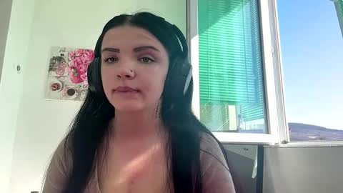 Snapshot of peggystuhlsatz chatting on March 15, 11:05 am Kate online show from March 15, 11:05 am