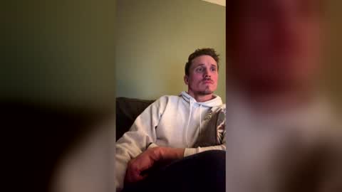 Snapshot of pegmyazz81 chatting on March 8, 3:32 am pegmyazz81 online show from March 8, 3:32 am