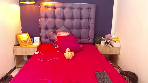 Peiton  online show from February 22, 4:18 am