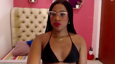 Peiton  online show from November 14, 6:50 pm