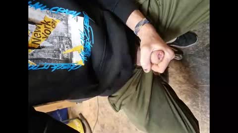 Snapshot of pelnutrauks chatting on December 22, 8:36 pm pelnutrauks online show from December 22, 8:36 pm