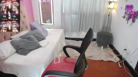 peneelopeecute online show from October 7, 3:42 pm