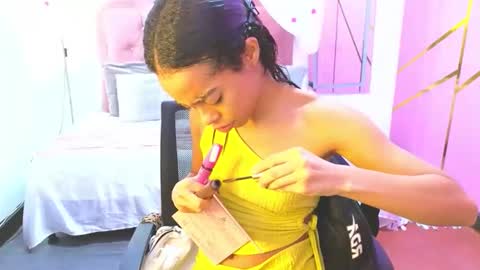 peneelopeecute online show from February 3, 6:46 pm